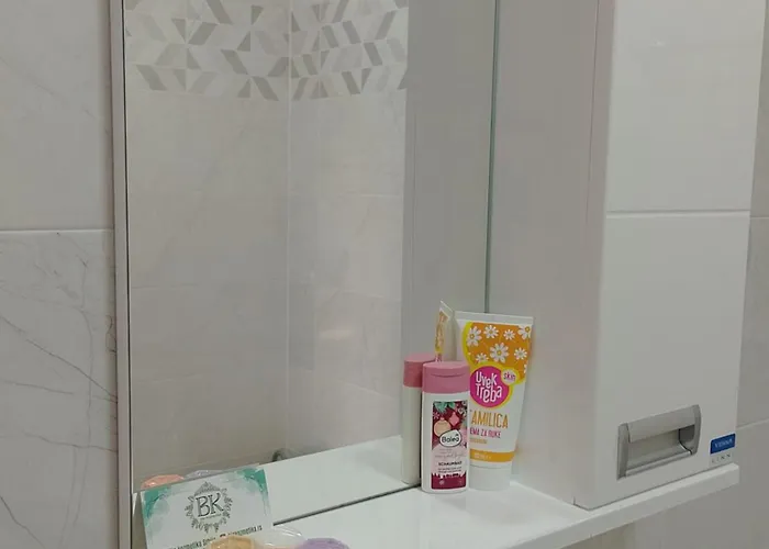 Plaza 7 Srebrno Jezero * Veliko Gradište